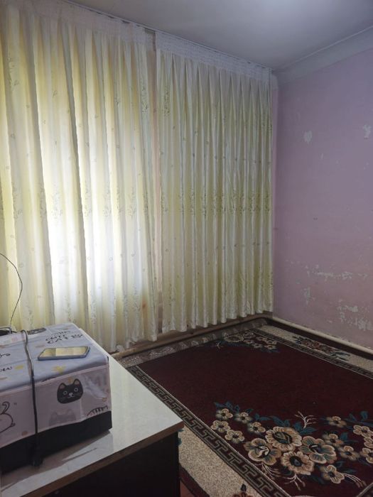 Срочно не дорого продается 2 комнатная квартира.