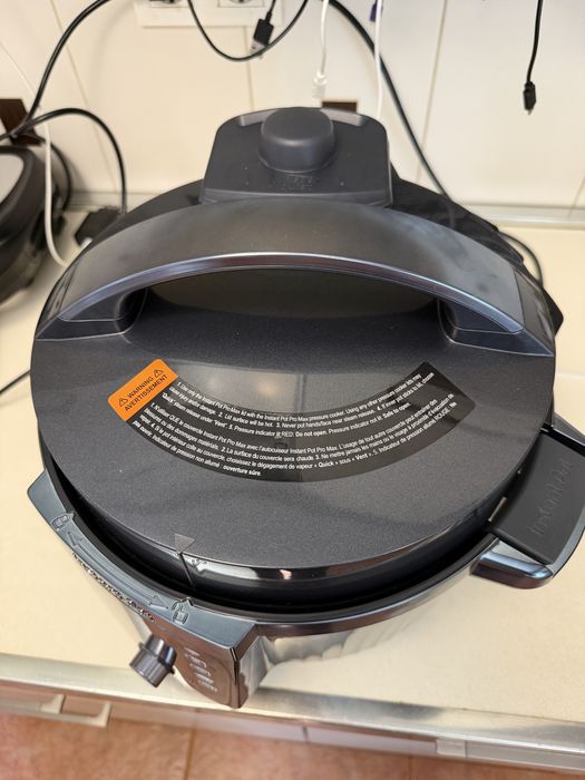 Multicooker Instant Pot pro- oala sub presiune 5,7l