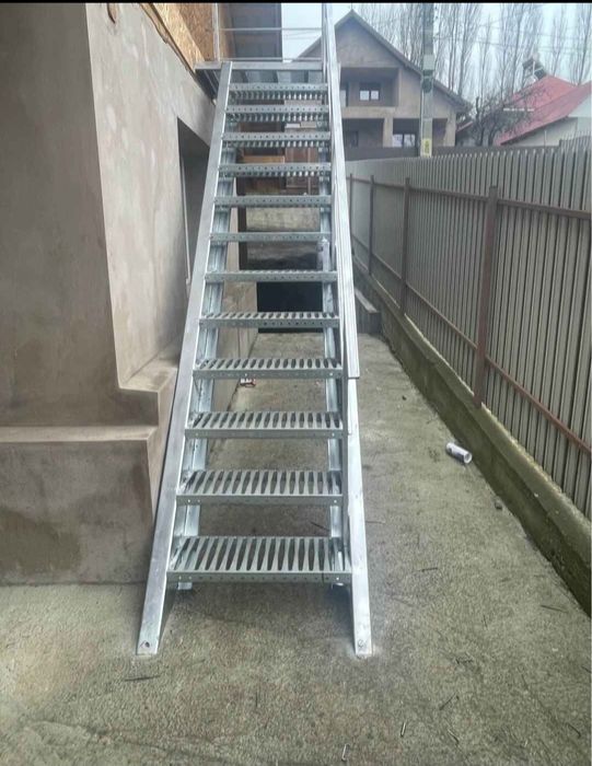 Scări zincate galvanizate