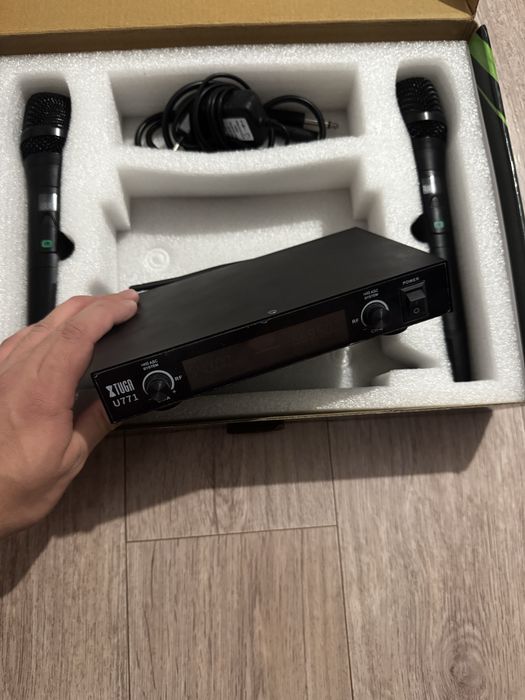 Продам беспроводной микрофон