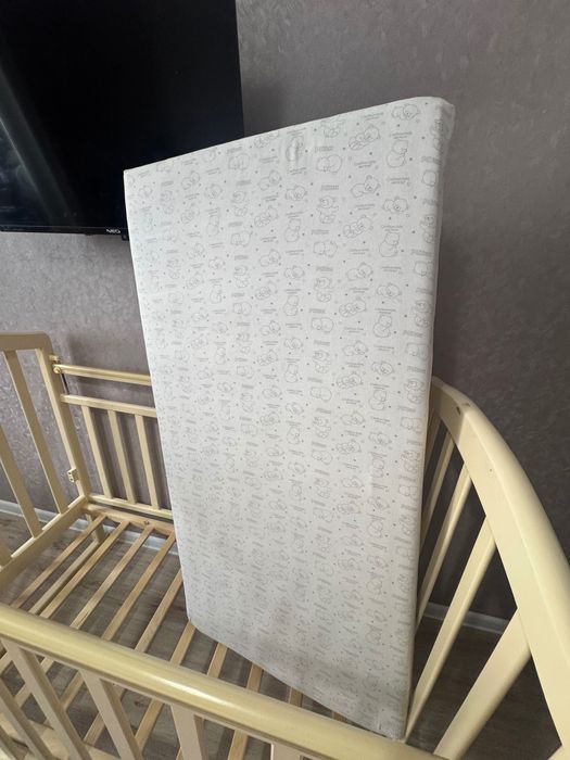 Продам детскую кровать манеж