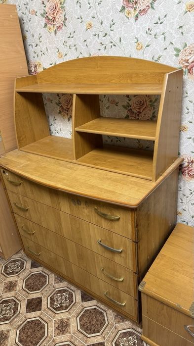 Комод, можно в спальни