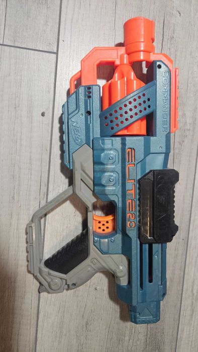 Nerf Elite 2.0 - 4 броя бластера + жилетка