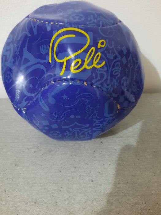 Minge fotbal cu semnatura lui Pele