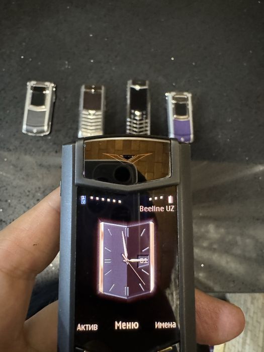 Vertu Signature S Design 3G Pure Black Gold Dark Green Crocodile