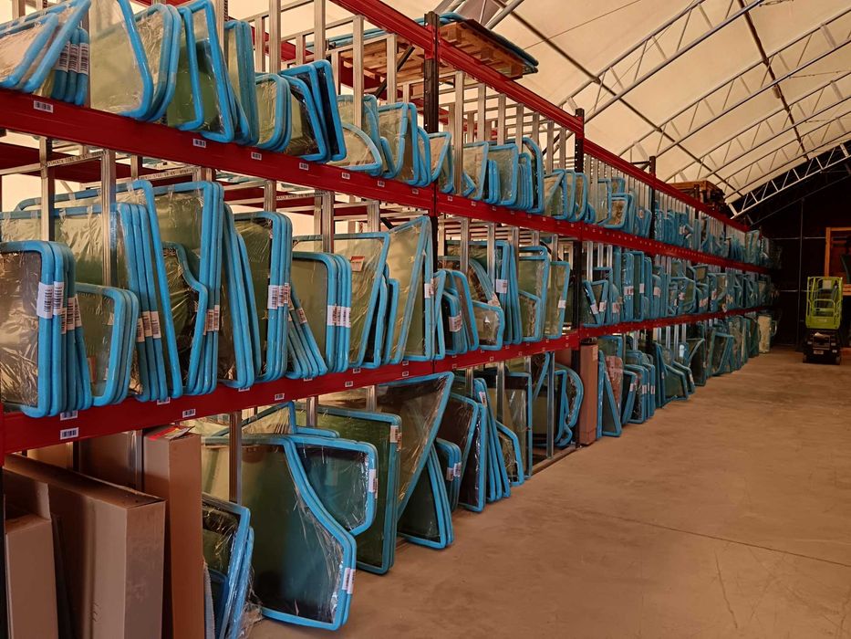 Parbriz 85801621 New Holland, Case, HITACHI