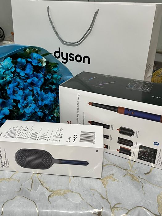 Dyson дайсон ………..