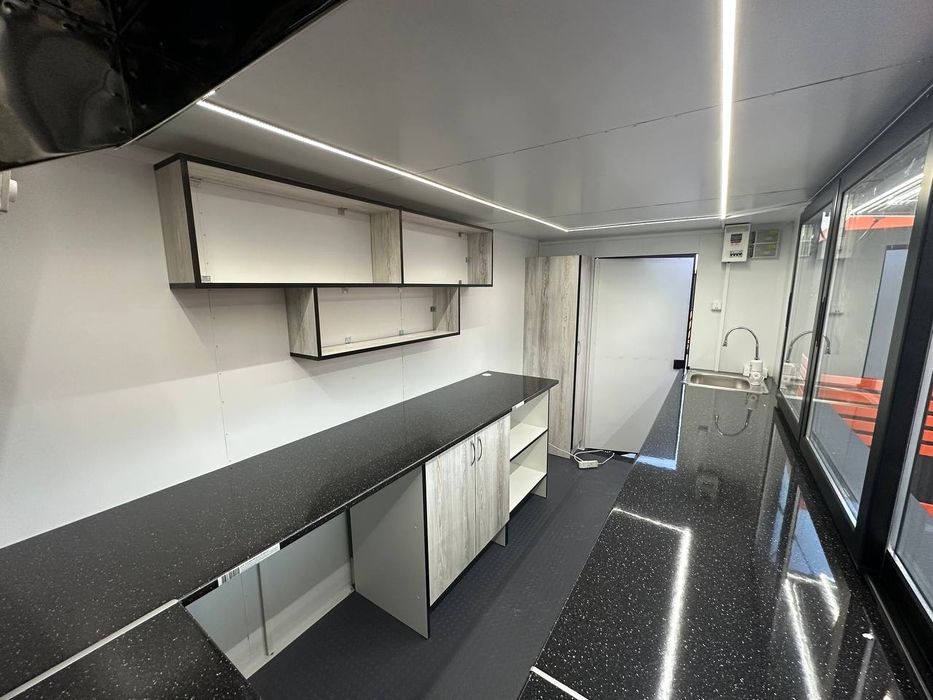 Тръговска каравана за бързо хранене 4-2-2.10м