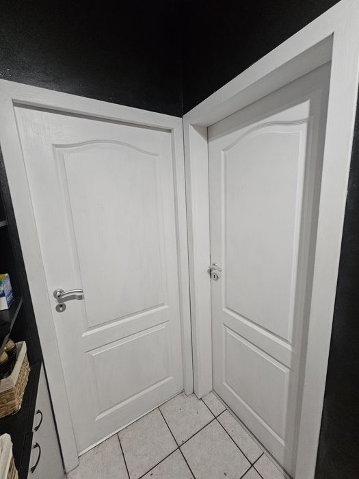 2 броя интериорни врати