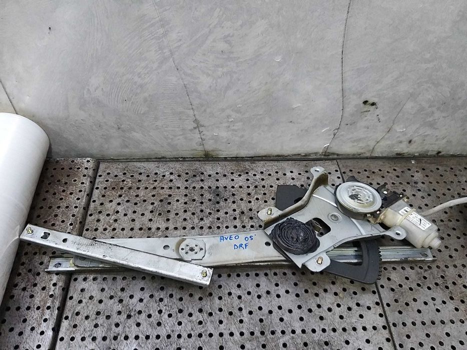 Macara motoras dreapta fata hyundai i10 2 ba ia 83402b9010