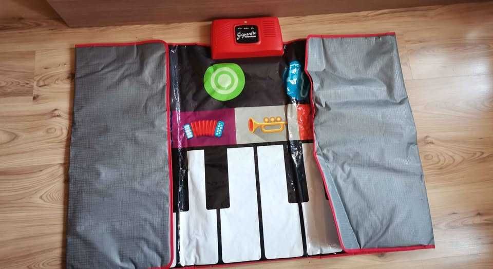 Детски музикален килим- музикално пиано, размер 180х70см