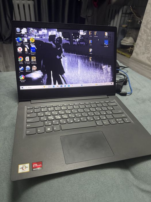 Продам ноутбук Леново в отличном состоянии