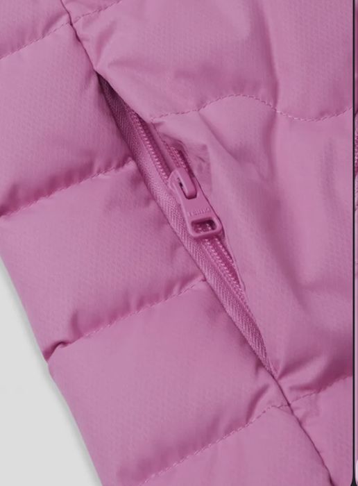 Продам пуховик reima.