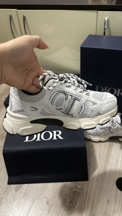 Dior кроссовки размер 36