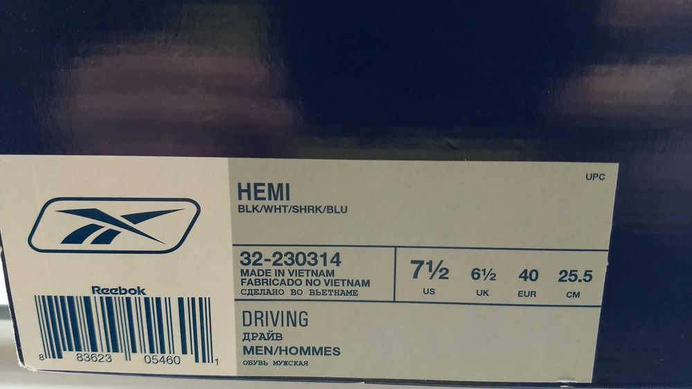 НОВИ! REEBOK маратонки р-р 40