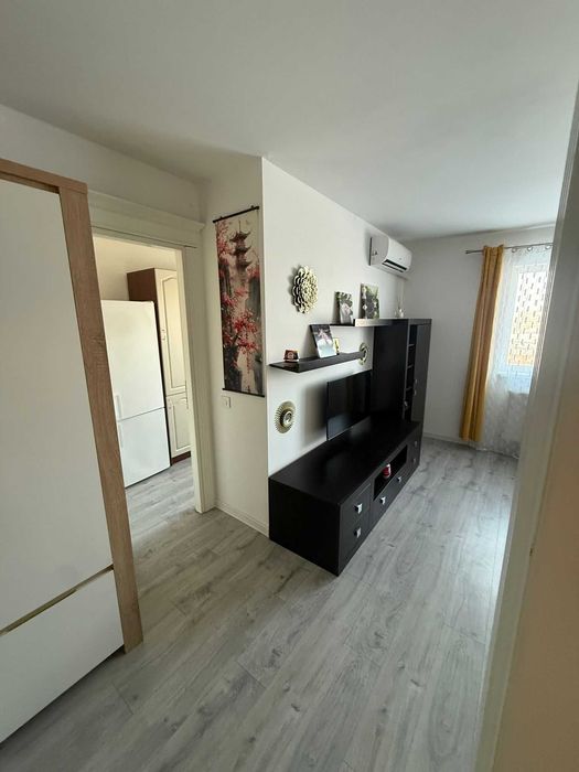 Persoana fizica PF Închiriez Ap 1 cam Bdul Poitiers TOWERS Bloc Nou-38.5mp utilat,mobilat-utilat, TV cablu si internet inclus in pretul afisat,LIBER