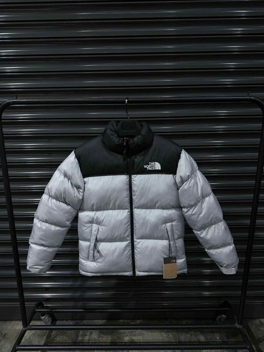 Geaca Puffer The North Face 700