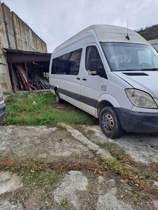 Dezmembrez Mercedes Sprinter  mot.3.0 CDI Euro 4 punte dubla