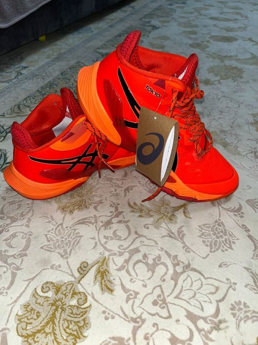 Кроссовки Asics tokyo