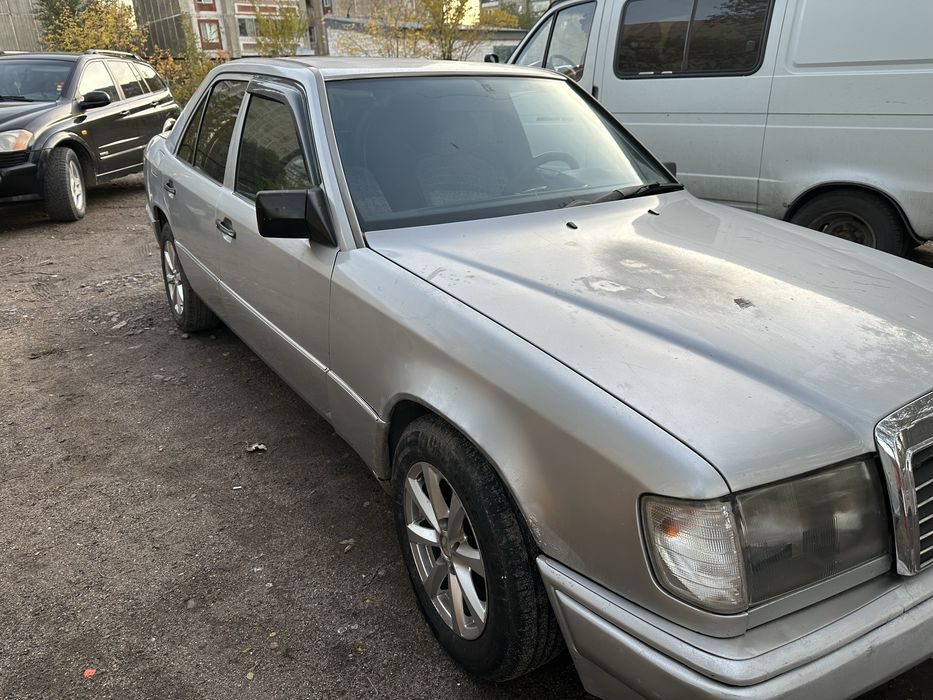 Продам мерс 124