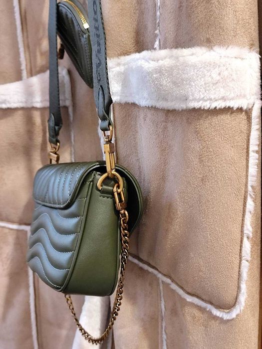 Louis Vuitton универсален аксесоар crossbody чанта от телешка кожа