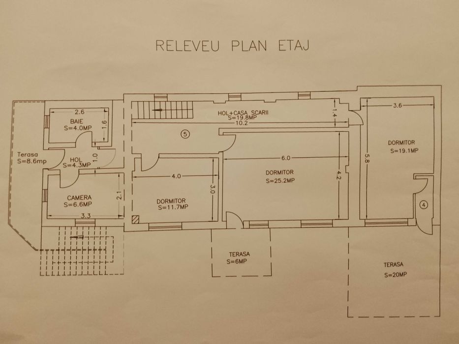 vand apartament central langa parc in pucioasa, 100 km de bucuresti