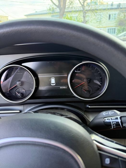 Sroʻchne sotladi kia karnval