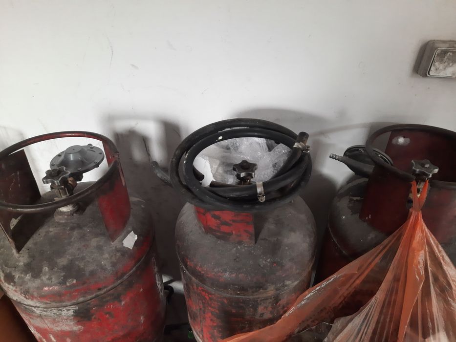 Газ балон большойи маленкий