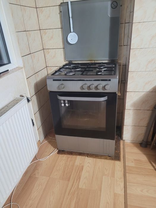 Vând Aragaz MYRIA PE GAZ