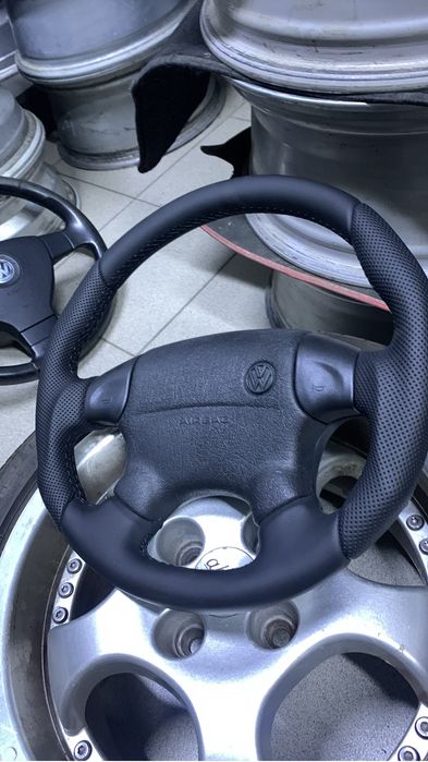 Рули с анатомией на Volkswagen