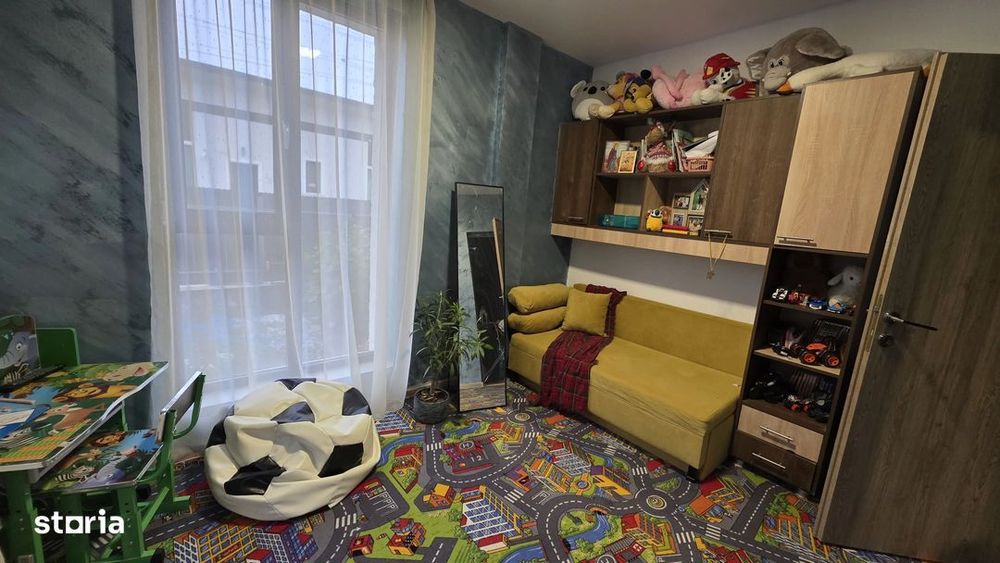 Casă cu 4 camere, garaj și pod  în Visan