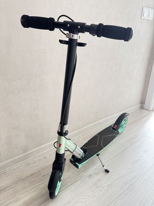 Продам самокат в хорошем состоянии