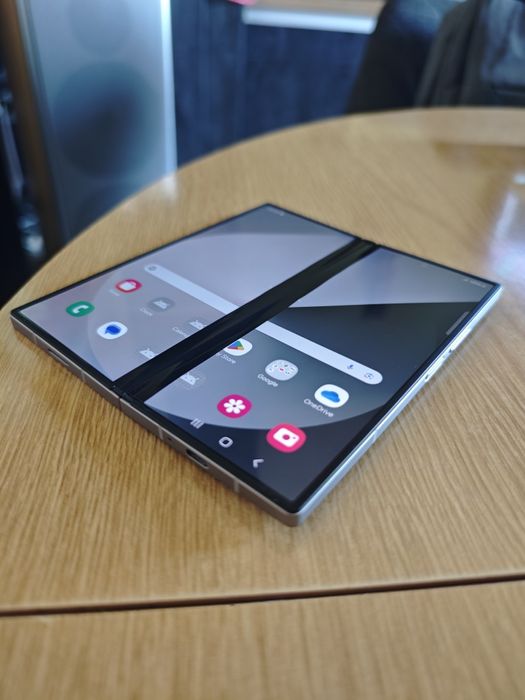 Samsung galaxy Z fold 6 нов
