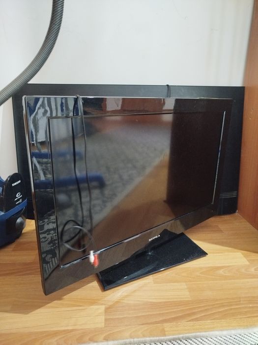 Два телевизора на запчасти