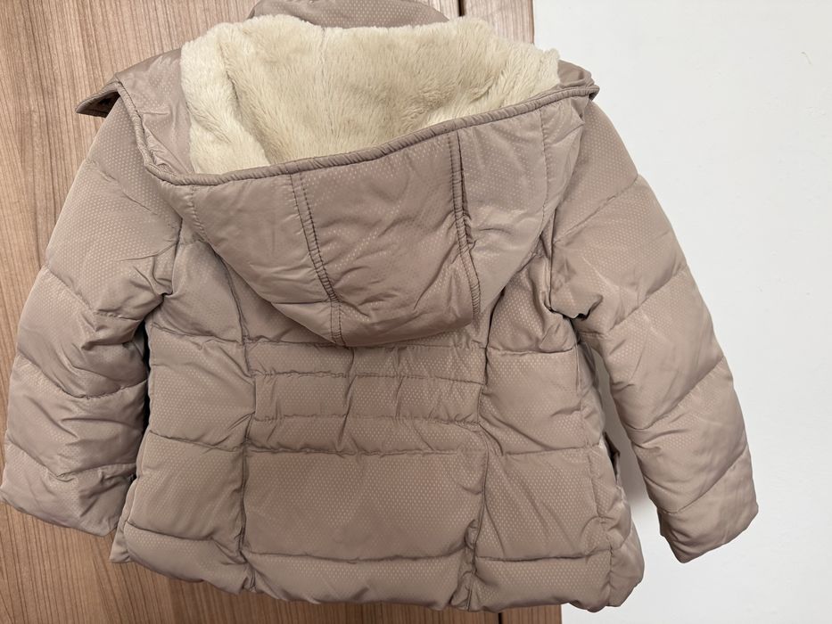 Куртка девочка весна 3-4 года
