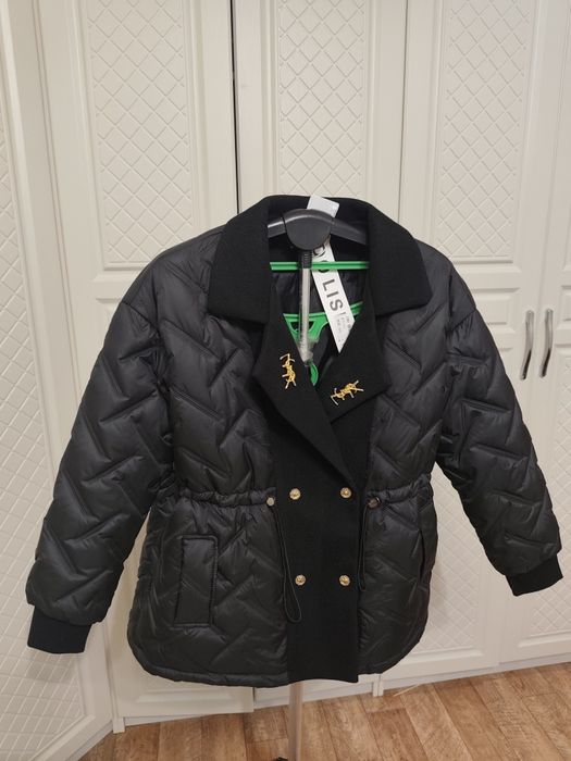 Продам куртку весеннюю