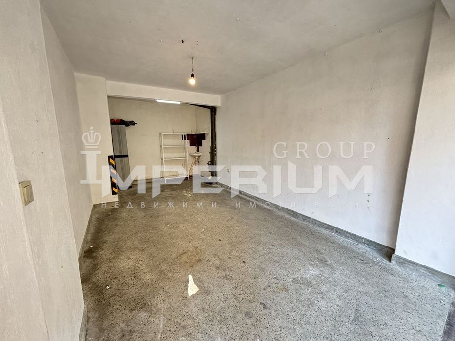 Продава се Гараж / Паркомясто в Варна, Лятно кино Тракия - 19 кв.м за 1206 €/кв.м - Снимка #1