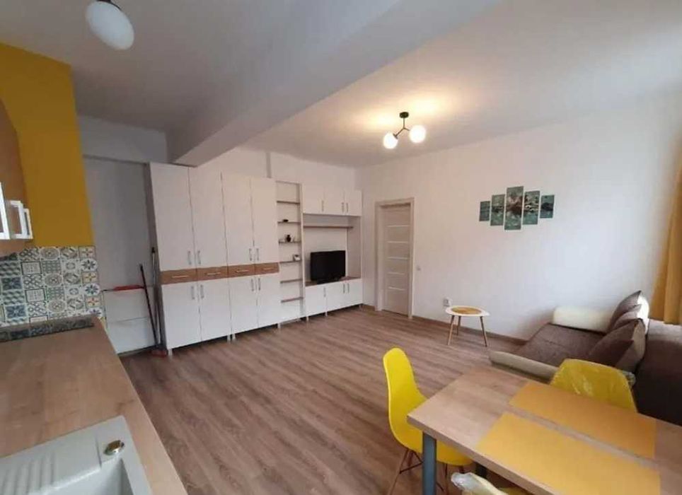 Дава се под наем Двустаен апартамент в Пловдив, Въстанически - 60 кв.м за 285.6 € - Снимка #1