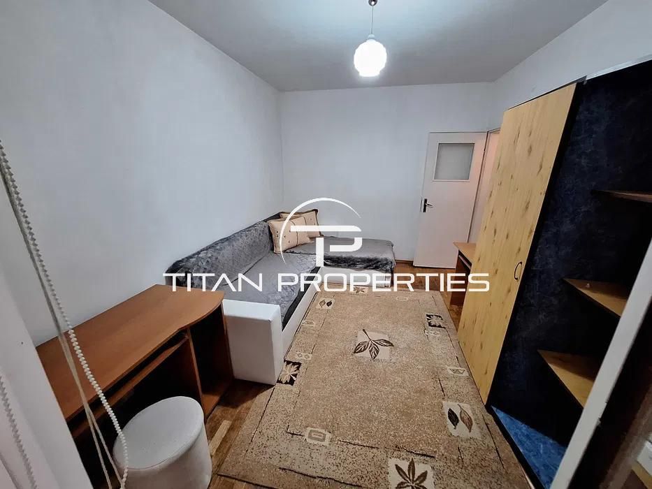 Дава се под наем Тристаен апартамент в Варна, Център - 60 кв.м за 450 € - Снимка #2