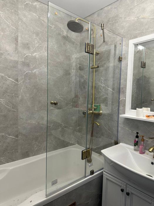 Ванная стеклянная перегородка