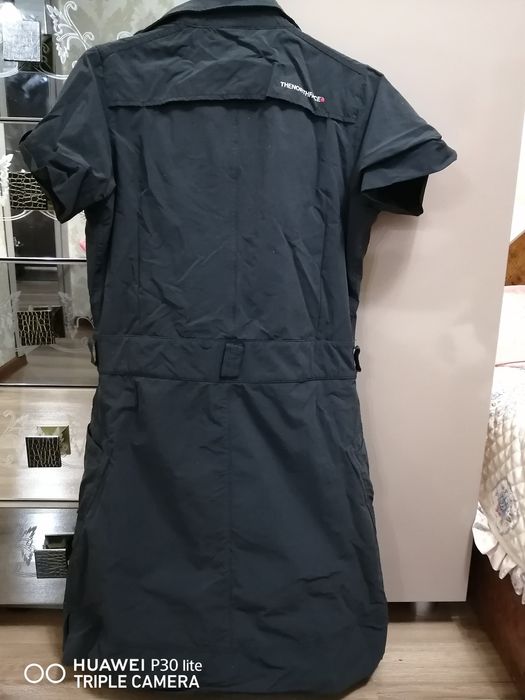 Фирменное  платье THENORTHFASE