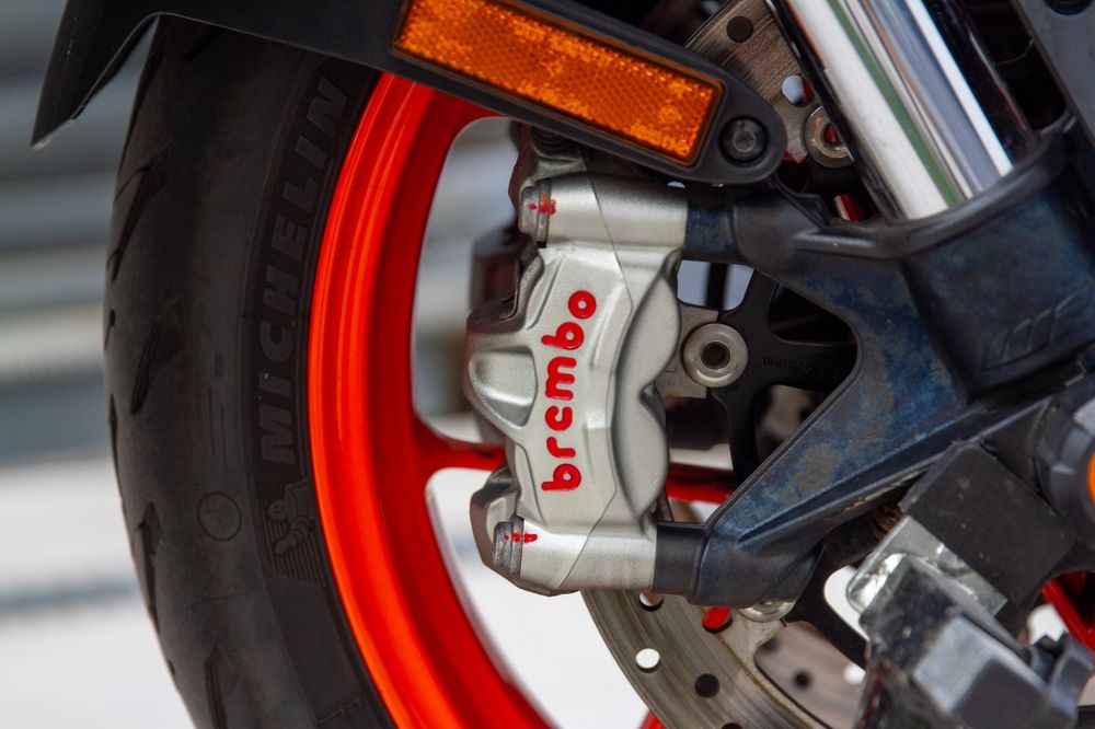 Vand KTM 1290 Superduke R - ABS, Traction control, Keyless go