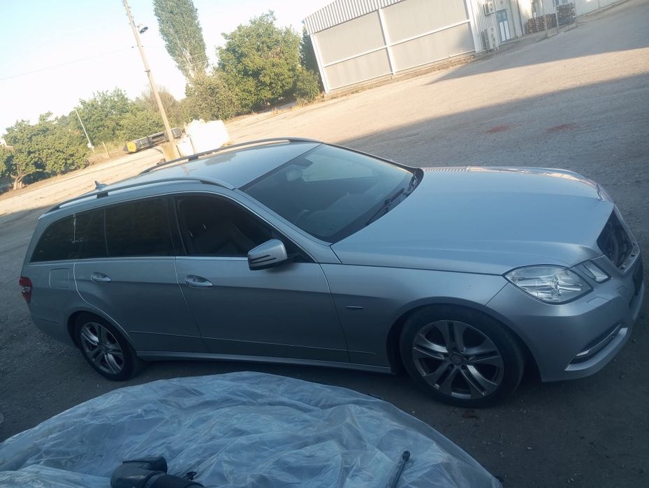 Преден капак мерцедес Ц,Е,С класа w221,w204,w212