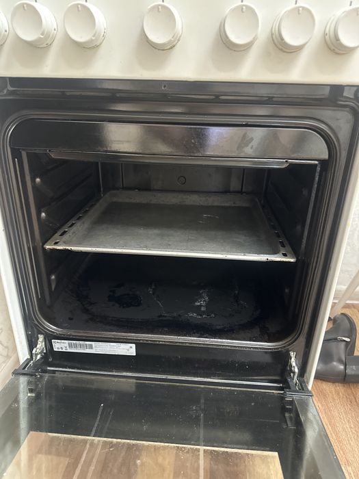 Продам электрическую плиту