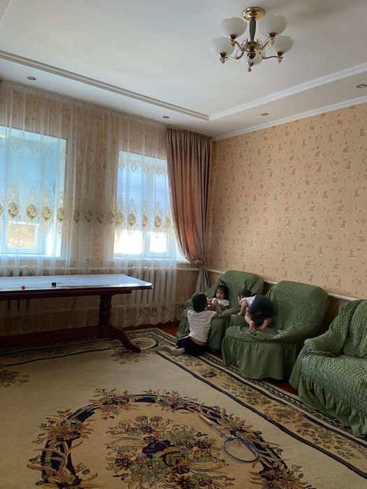 Продаётся просторный дом в Бурное