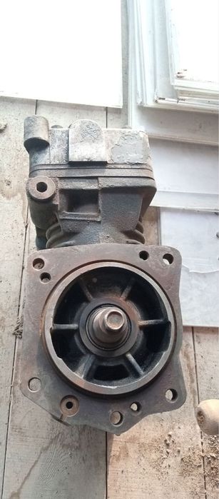 Компрессор на Даф 105 б/у рабочий