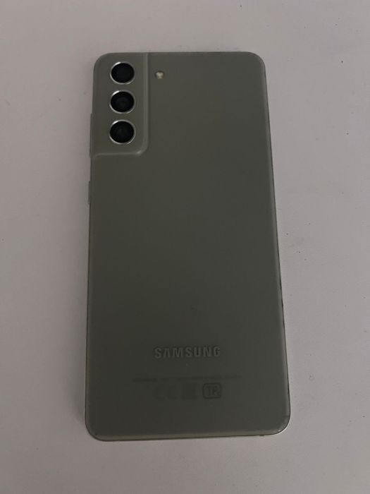 Продам Samsung S21FE