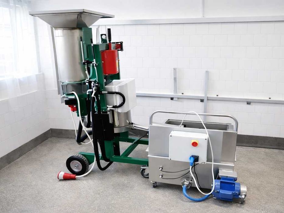 Linie profesionala suc mere, pere, alte fructe si legume