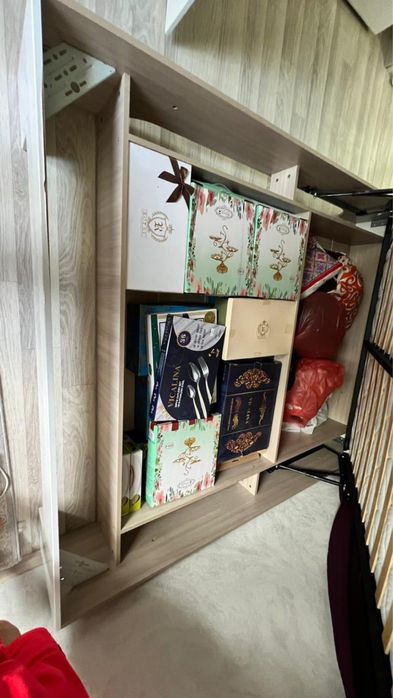 Продам спальную гарнитуру