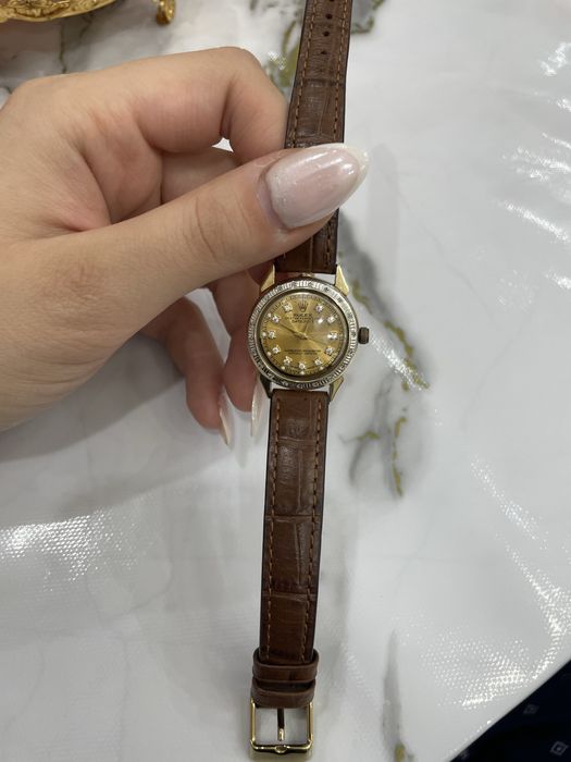 Золотые часы Rolex с бриллиантами